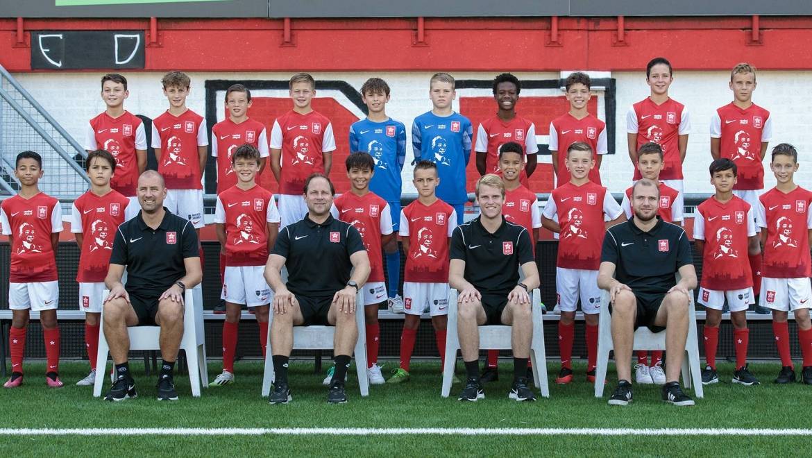 Teamfoto MVV O12