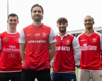 Straol in us sjoenste shirt