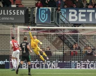 Dik verdiend punt MVV in intensief duel met FC Groningen