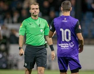 Robin Vereijcken scheidsrechter bij MVV-Jong PSV