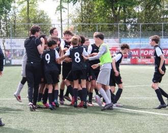 MVV JO13 Kampioen en op weg naar de dubbel